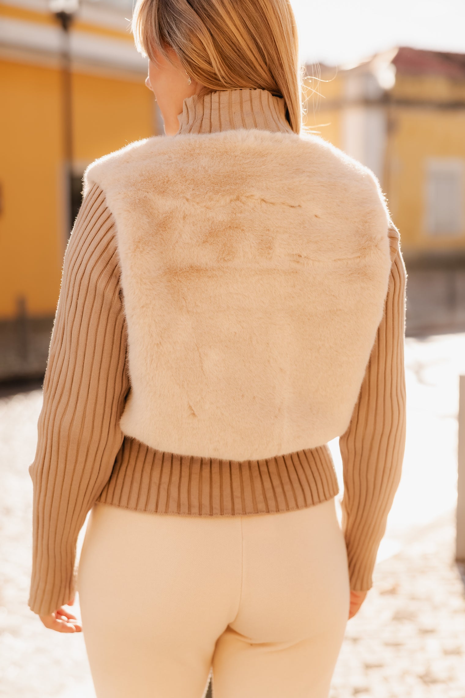 CAETANA BEIGE JACKET