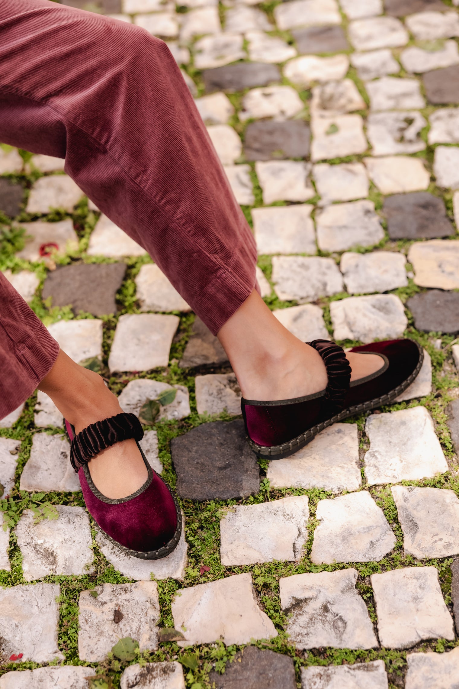 VELVET FLATS