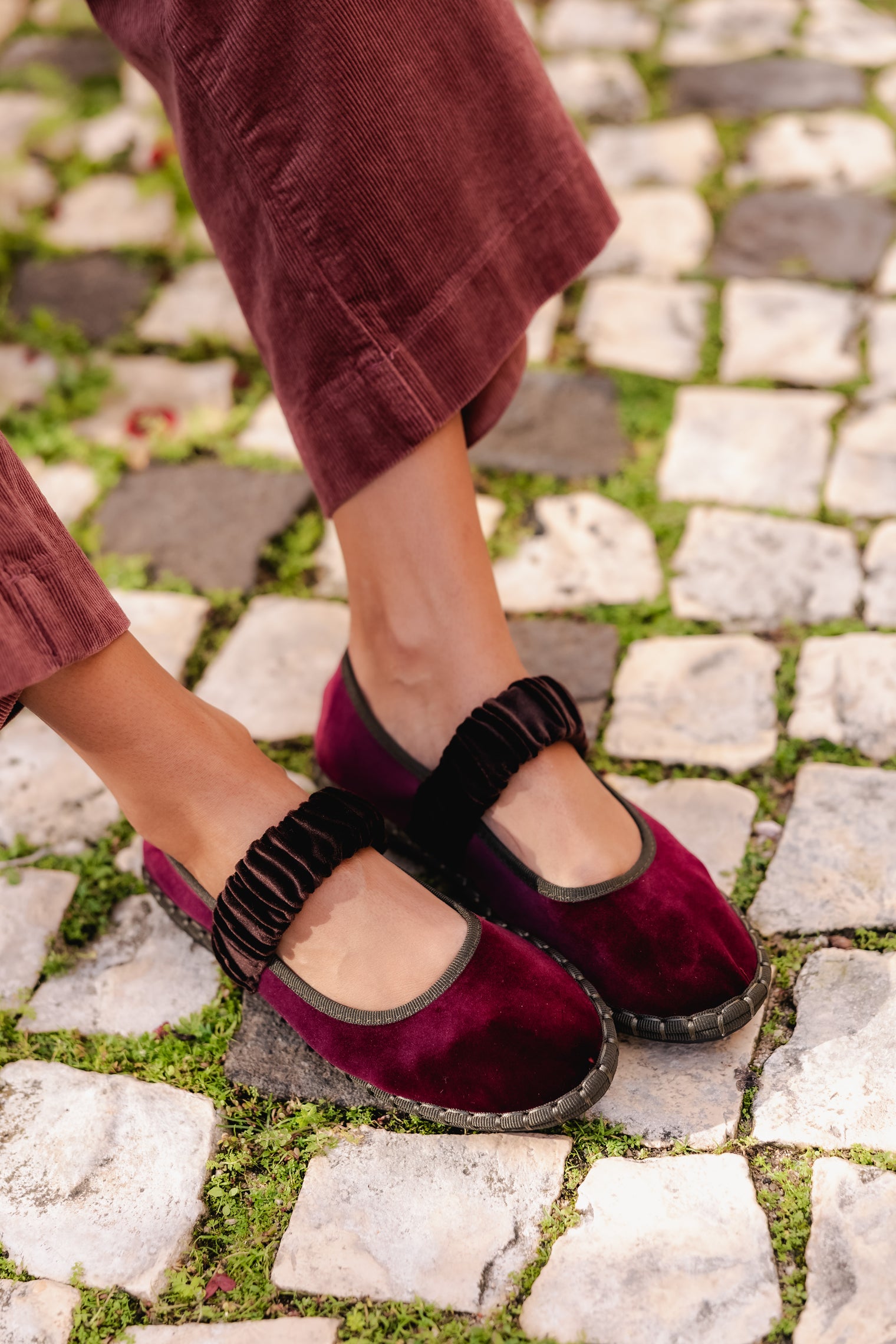 VELVET FLATS