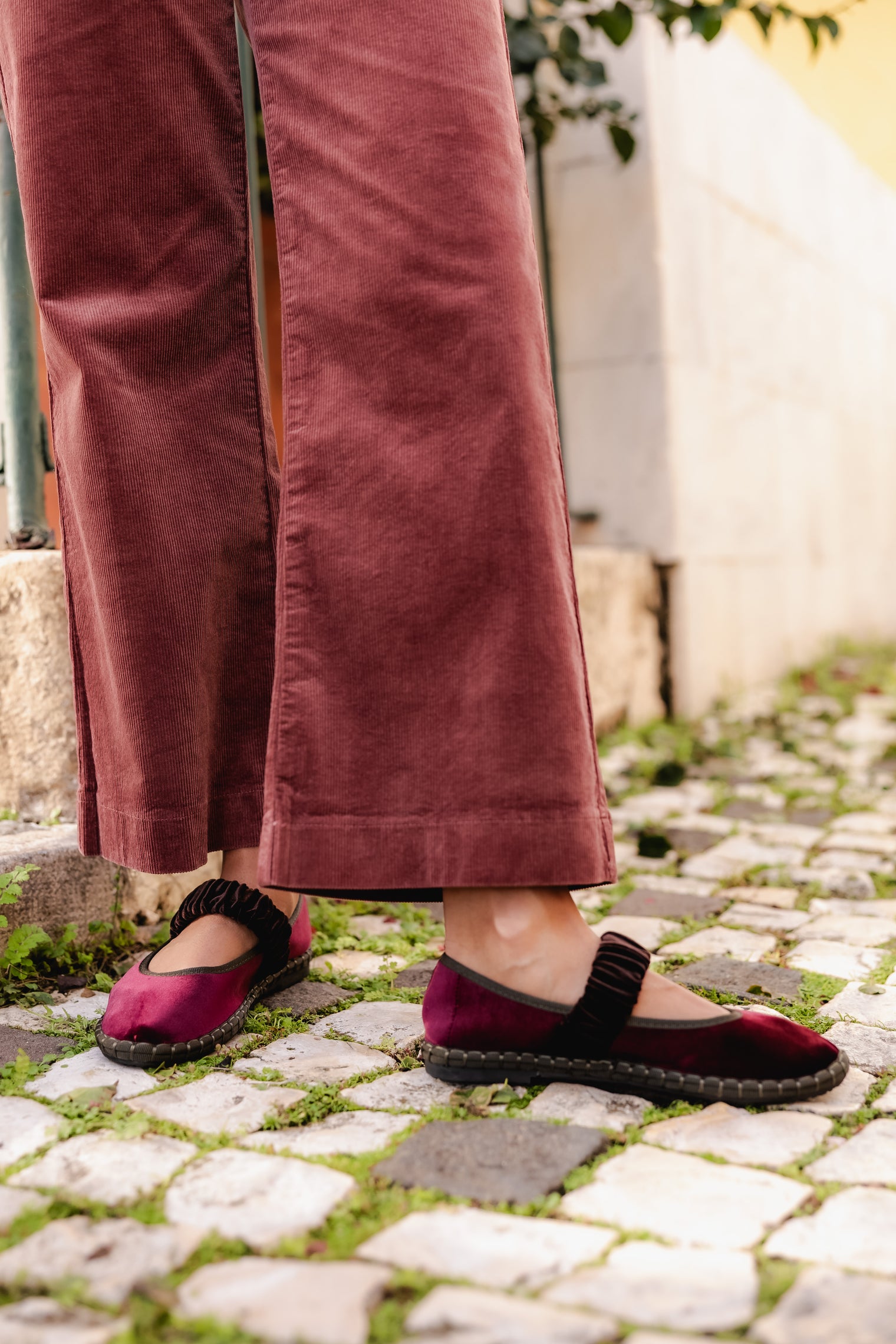 VELVET FLATS