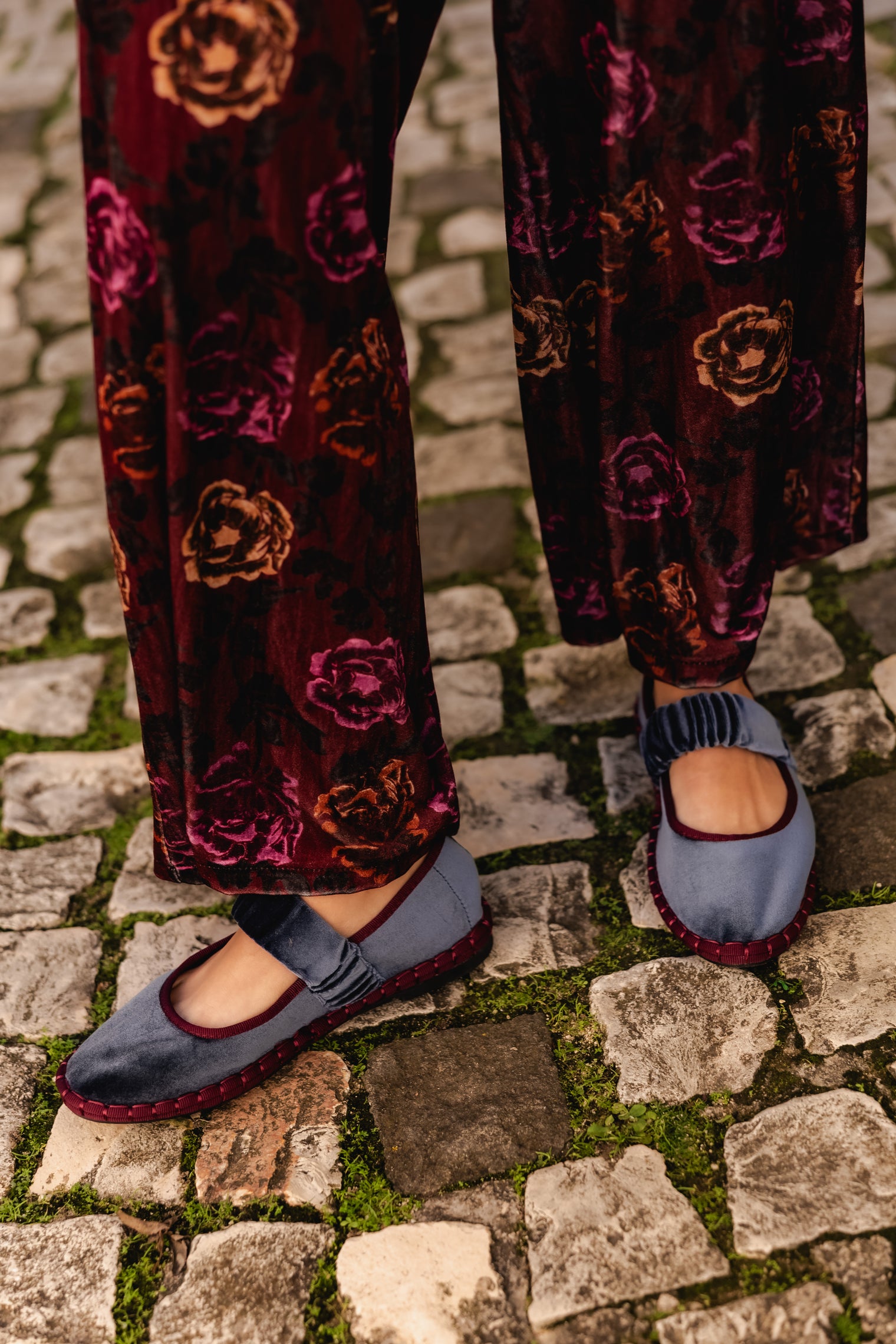 VELVET FLATS