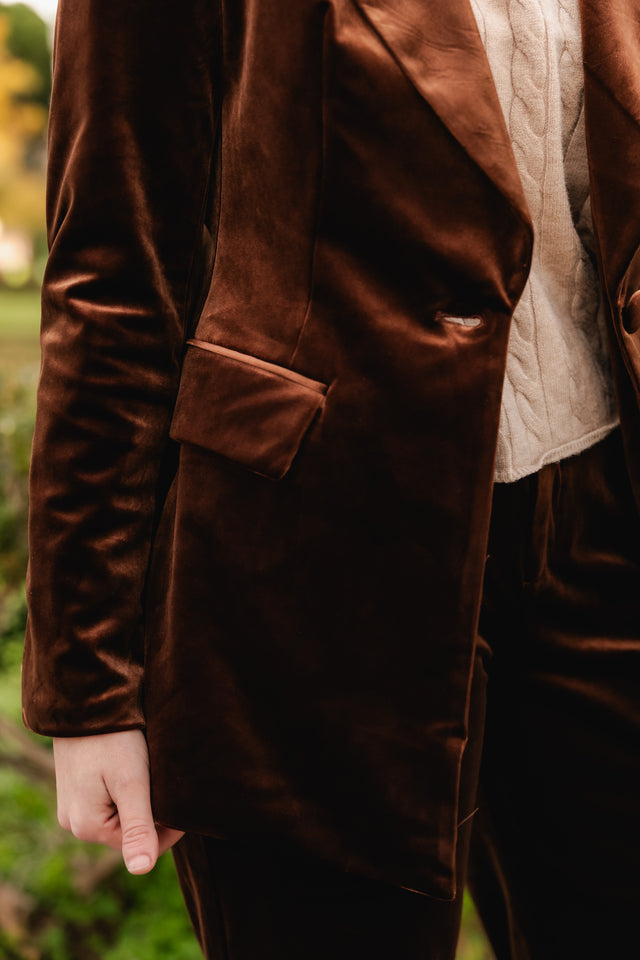 DARK CAMEL VELVET BLAZER