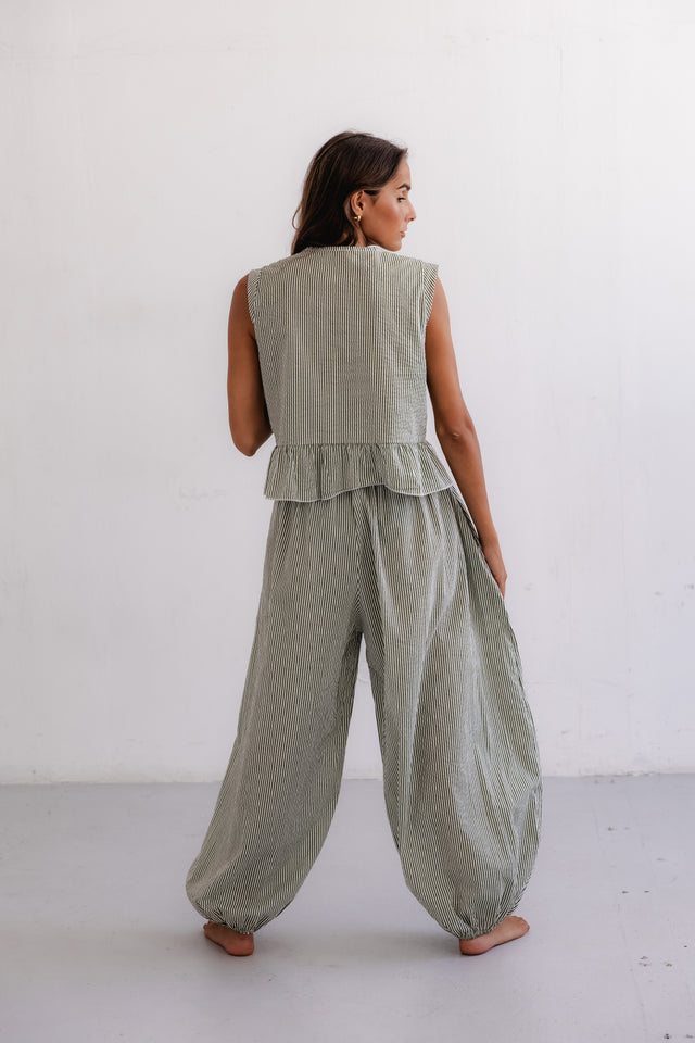 CONJUNTO ADRAGA