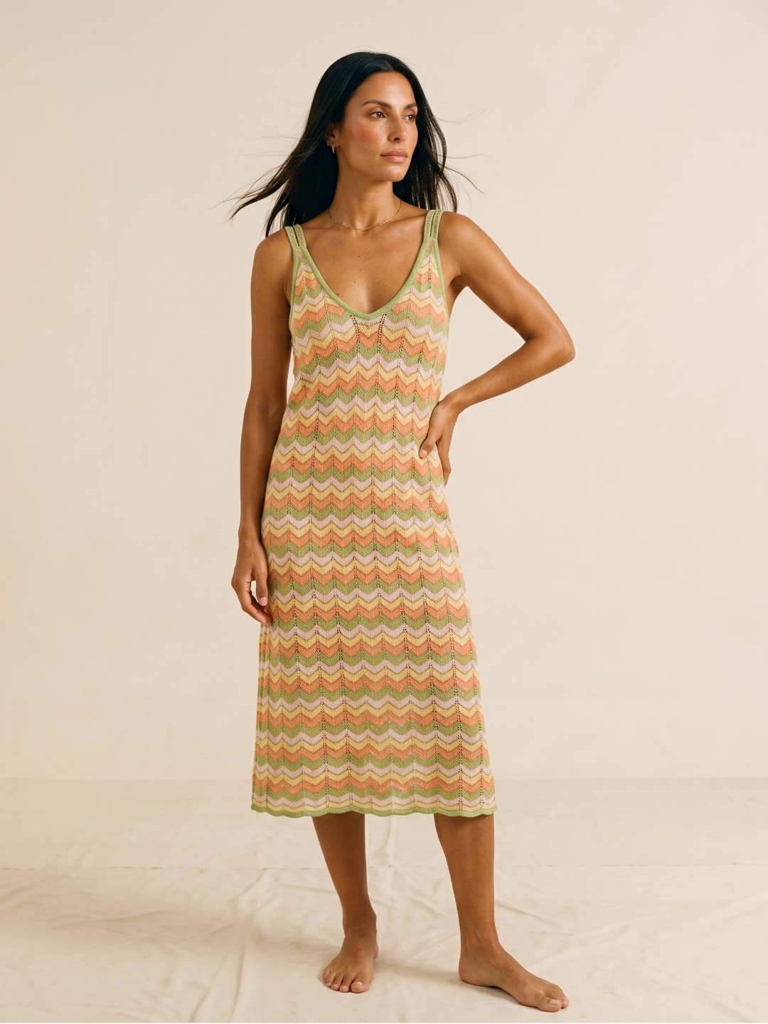 VESTIDO VALE FRADES