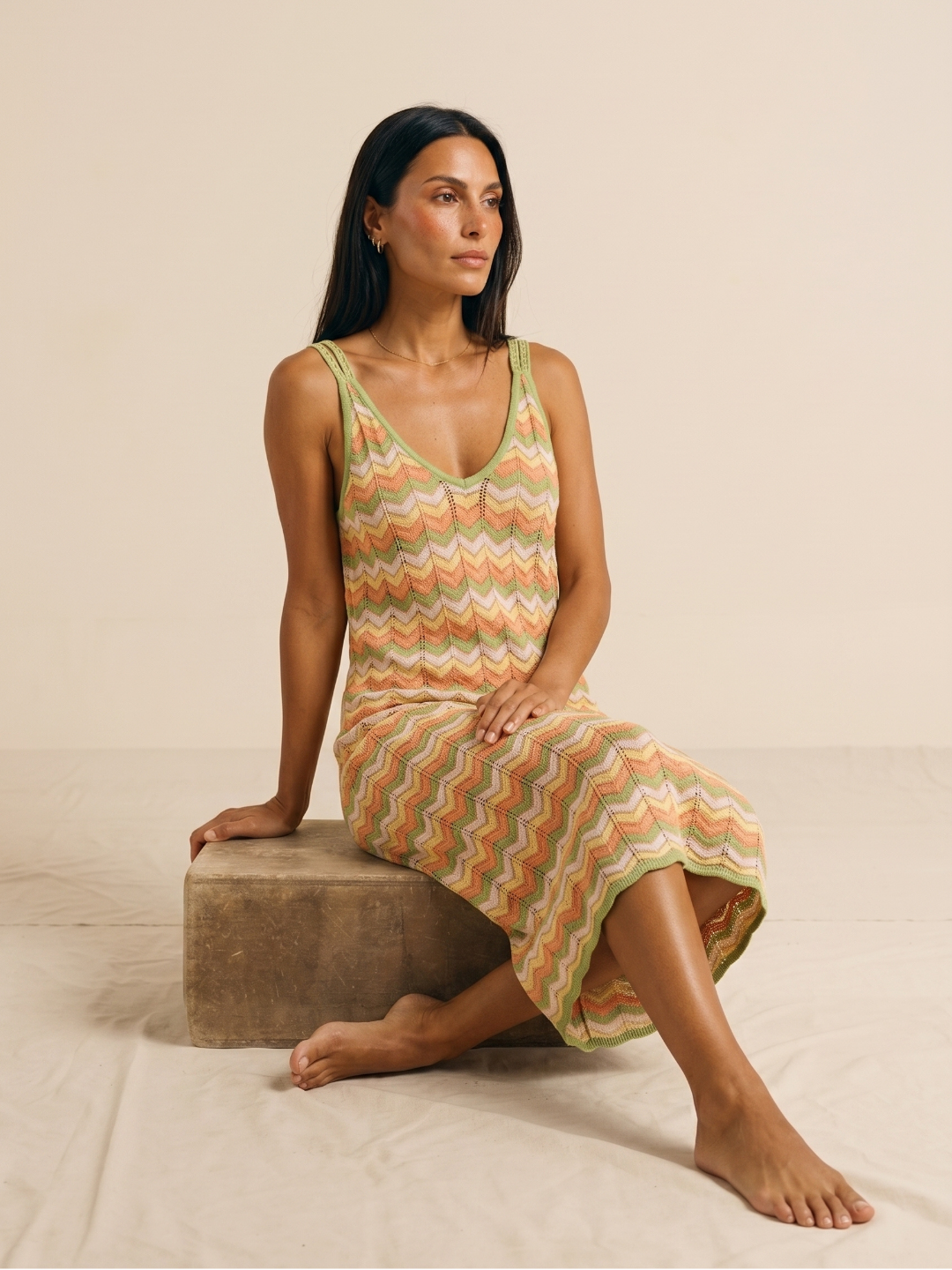 VESTIDO VALE FRADES