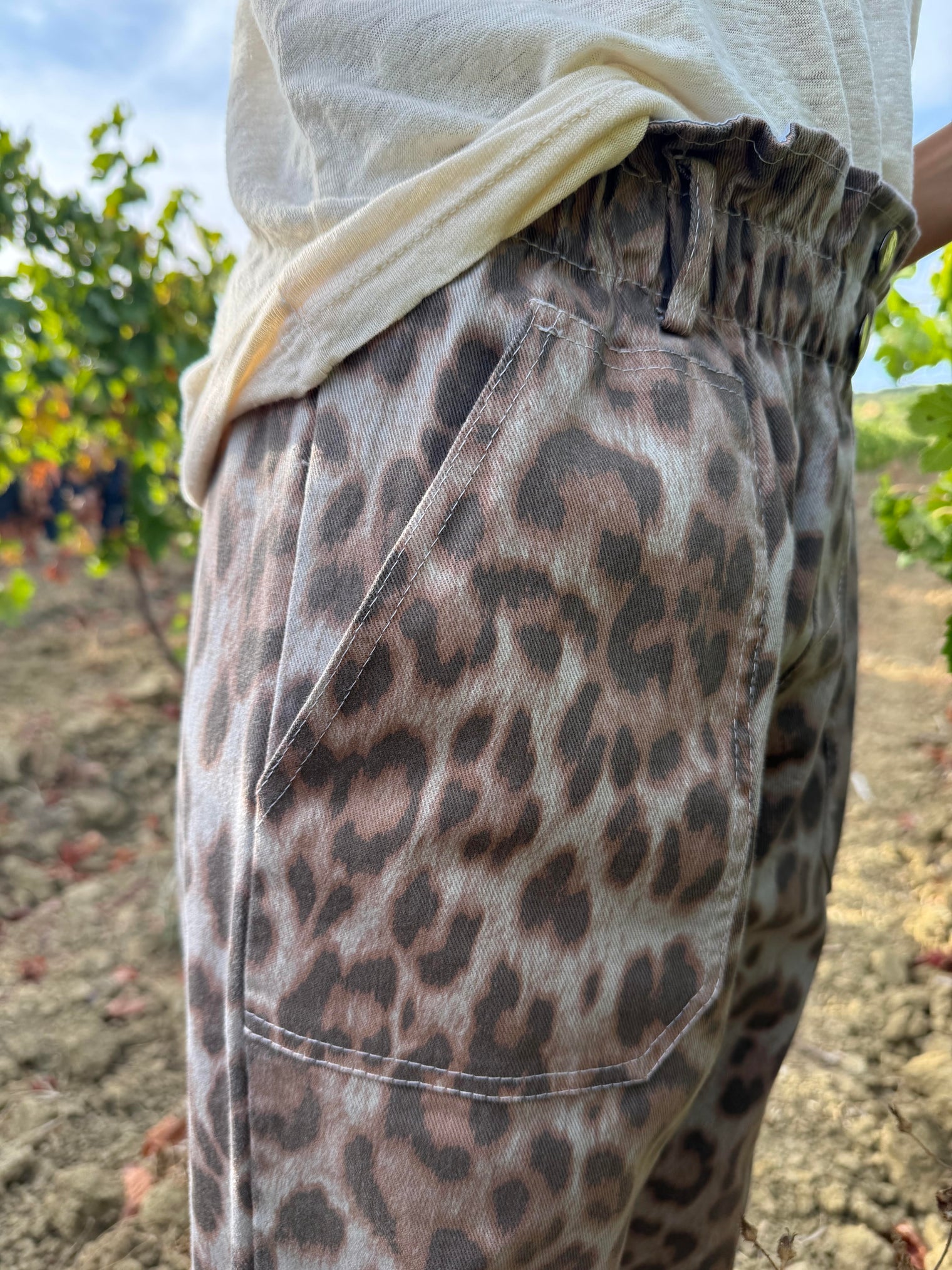 NINA MOM FIT PANTS