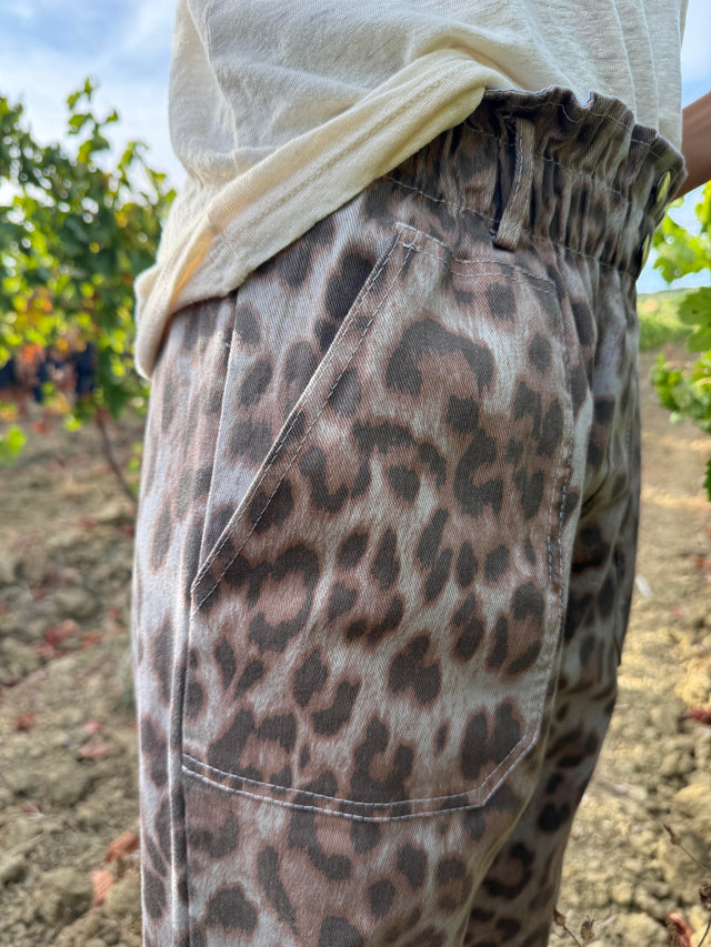 NINA MOM FIT PANTS